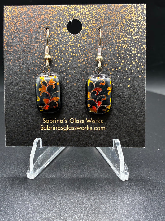 447- Red/Gold/Black hearts and vines